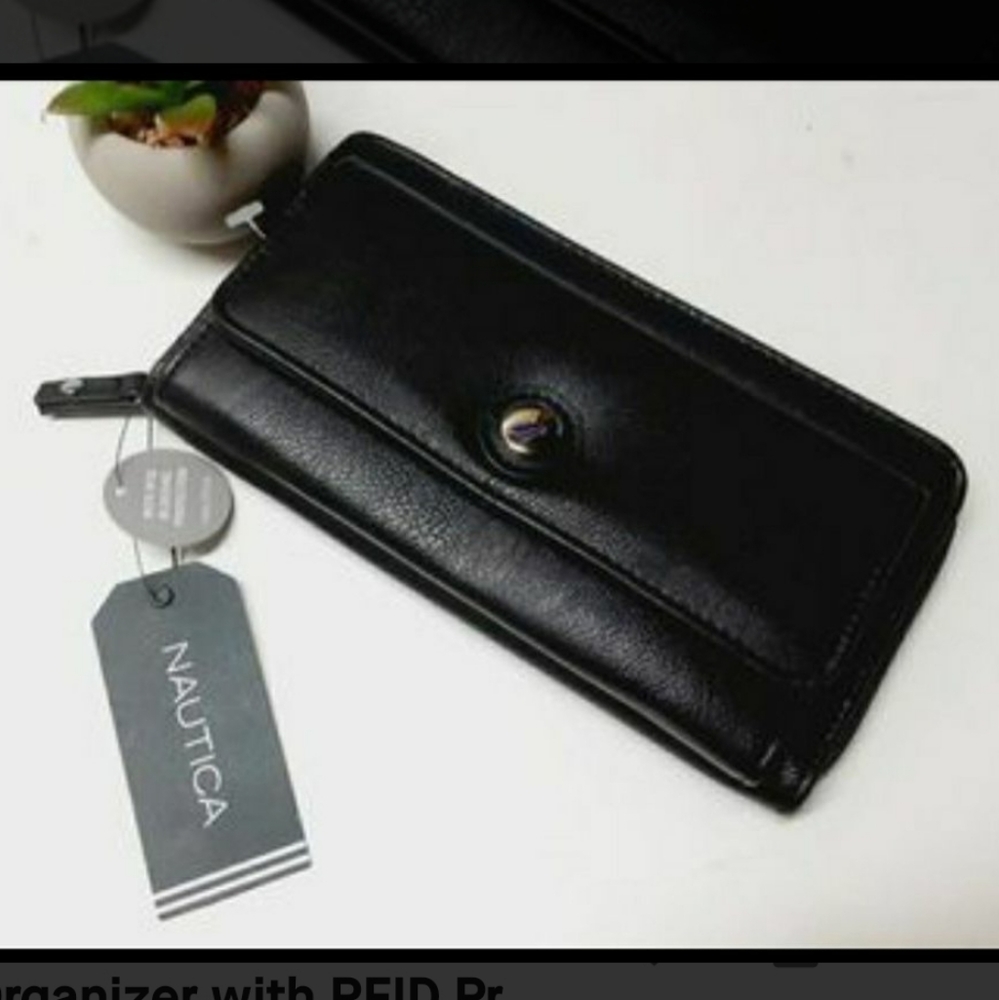 Nautica Black Ocean Organizer with RFID Protection - NWT